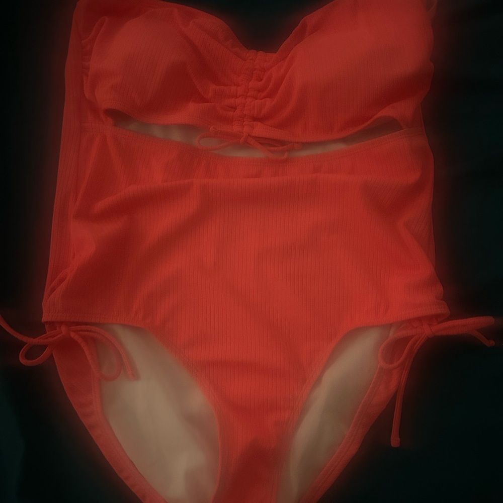 Tropical Coral One Piece Swimsuit - Picture 5 of 6